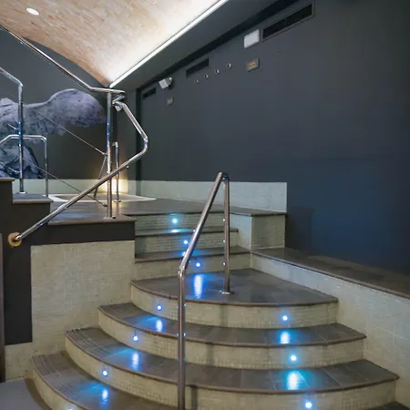 Myr Plaza Mercado & Hotell 4*