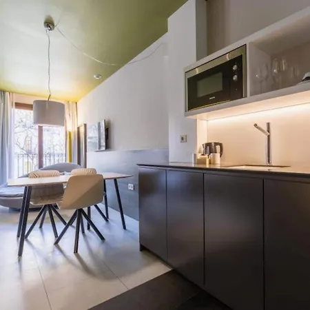 Hotell Myr Plaza Mercado & Valencia