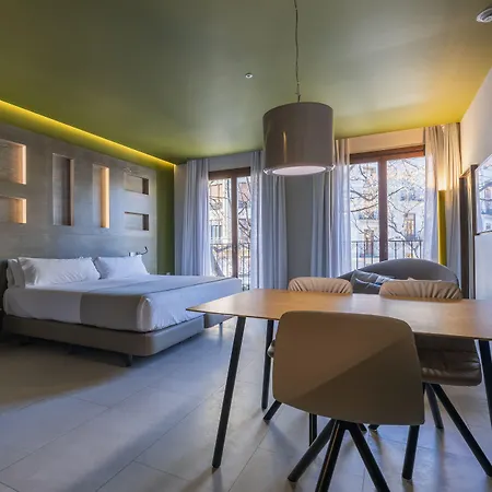 Myr Plaza Mercado & Hotell