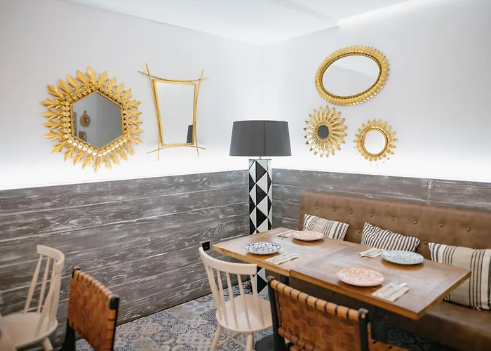 Myr Plaza Mercado & فندق